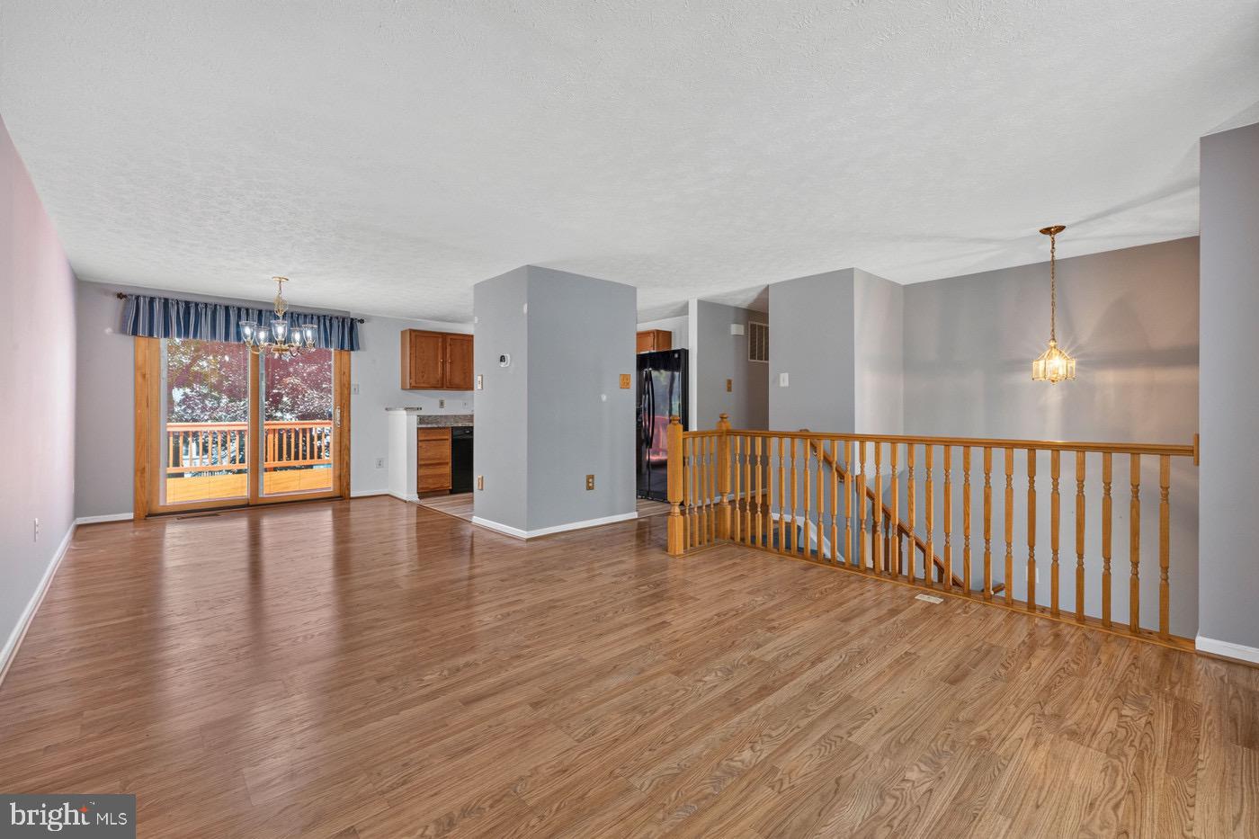 2294 Raindrop Ct Property Photo 16