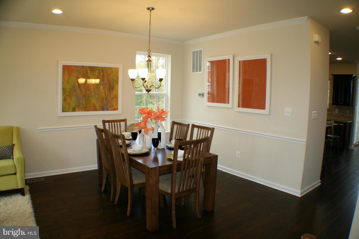 1610 Sun High Ter Property Photo 8