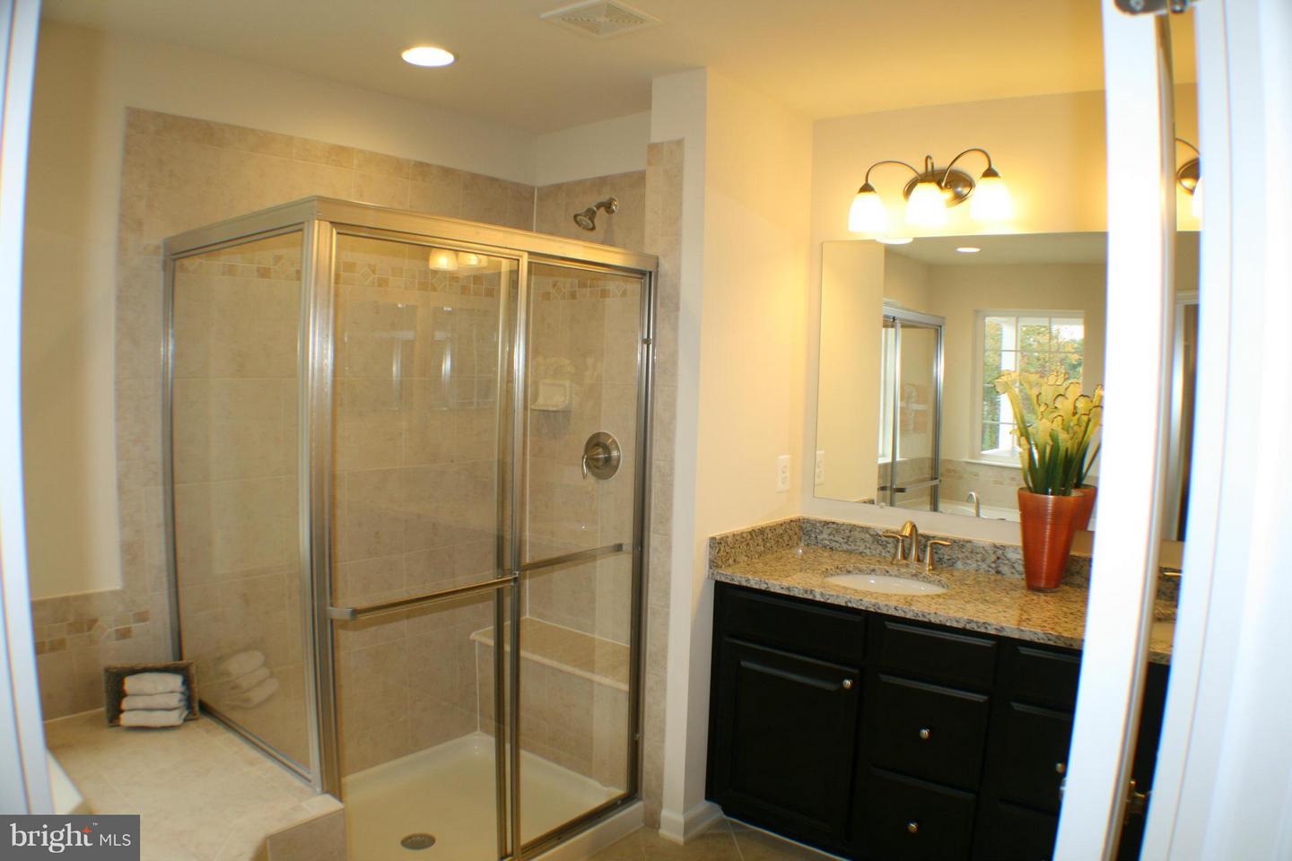 1610 Sun High Ter Property Photo 12