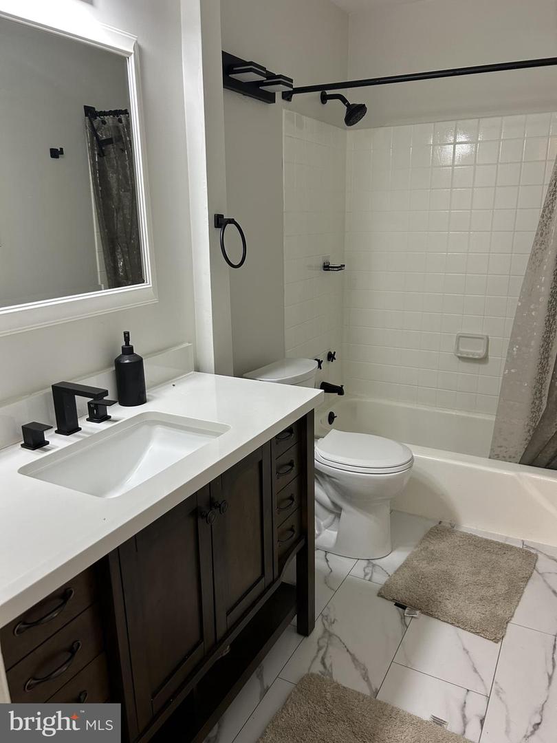 1630 Dryden Way Property Photo 12
