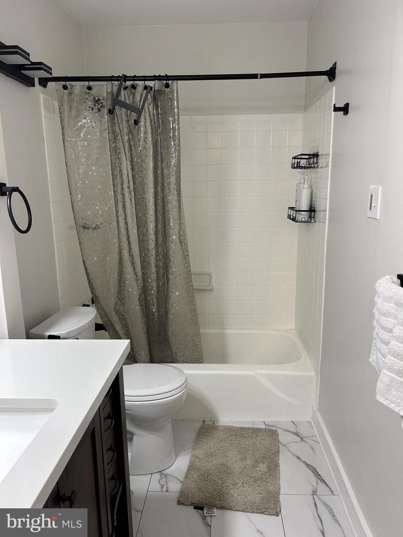 1630 Dryden Way Property Photo 13