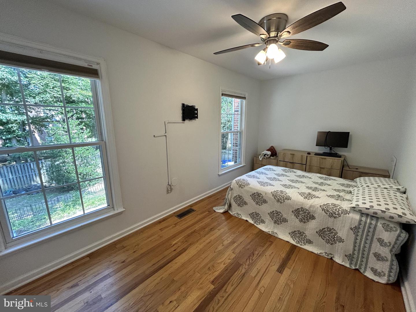 1630 Dryden Way Property Photo 14