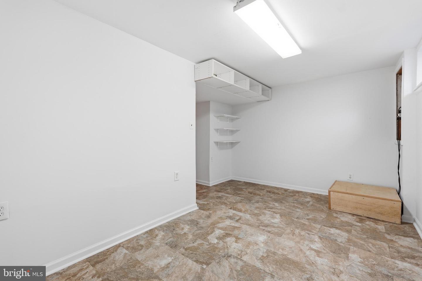 2020 Cambridge Dr Property Photo 28