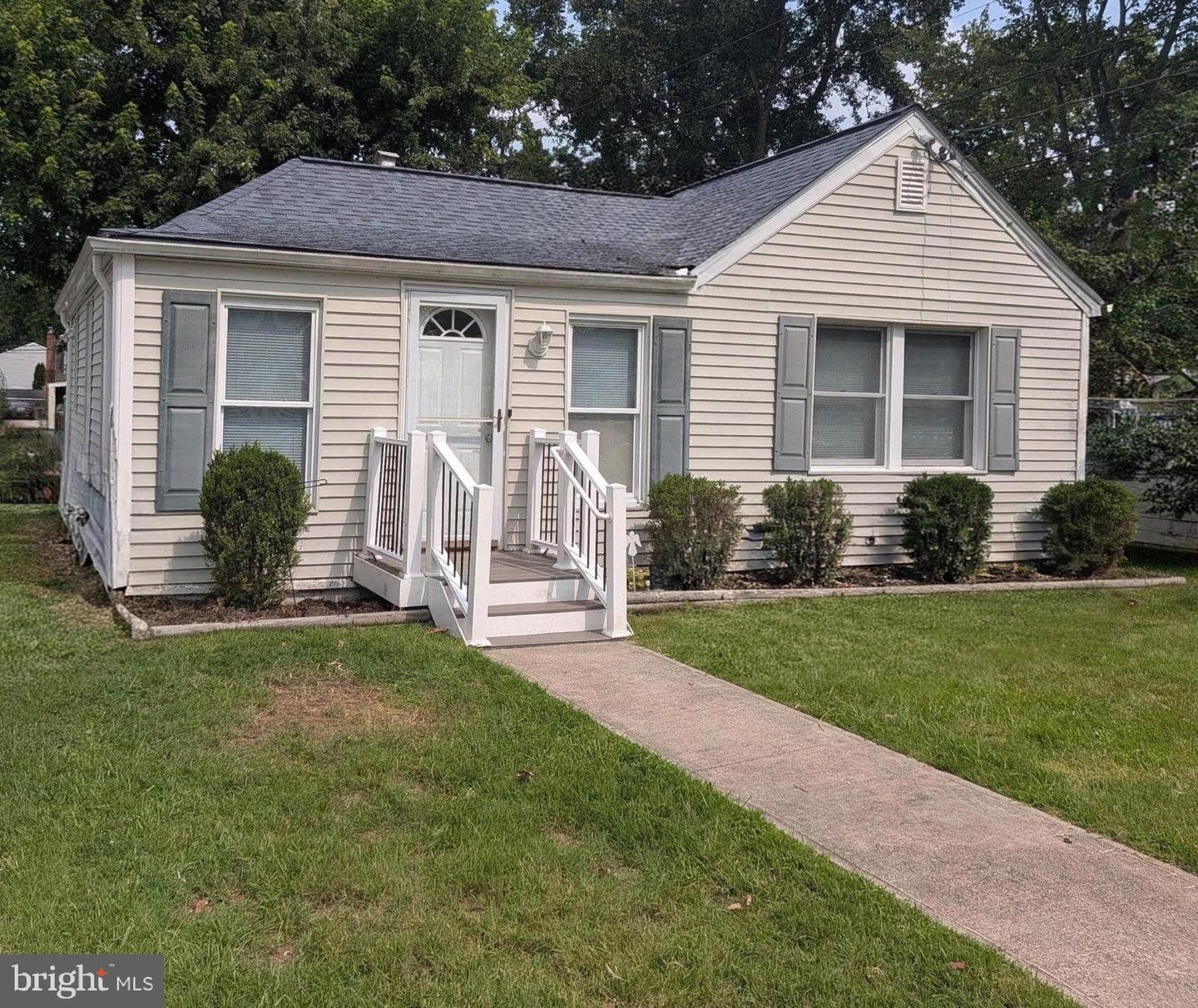 632 Fernhill Rd Property Photo 1