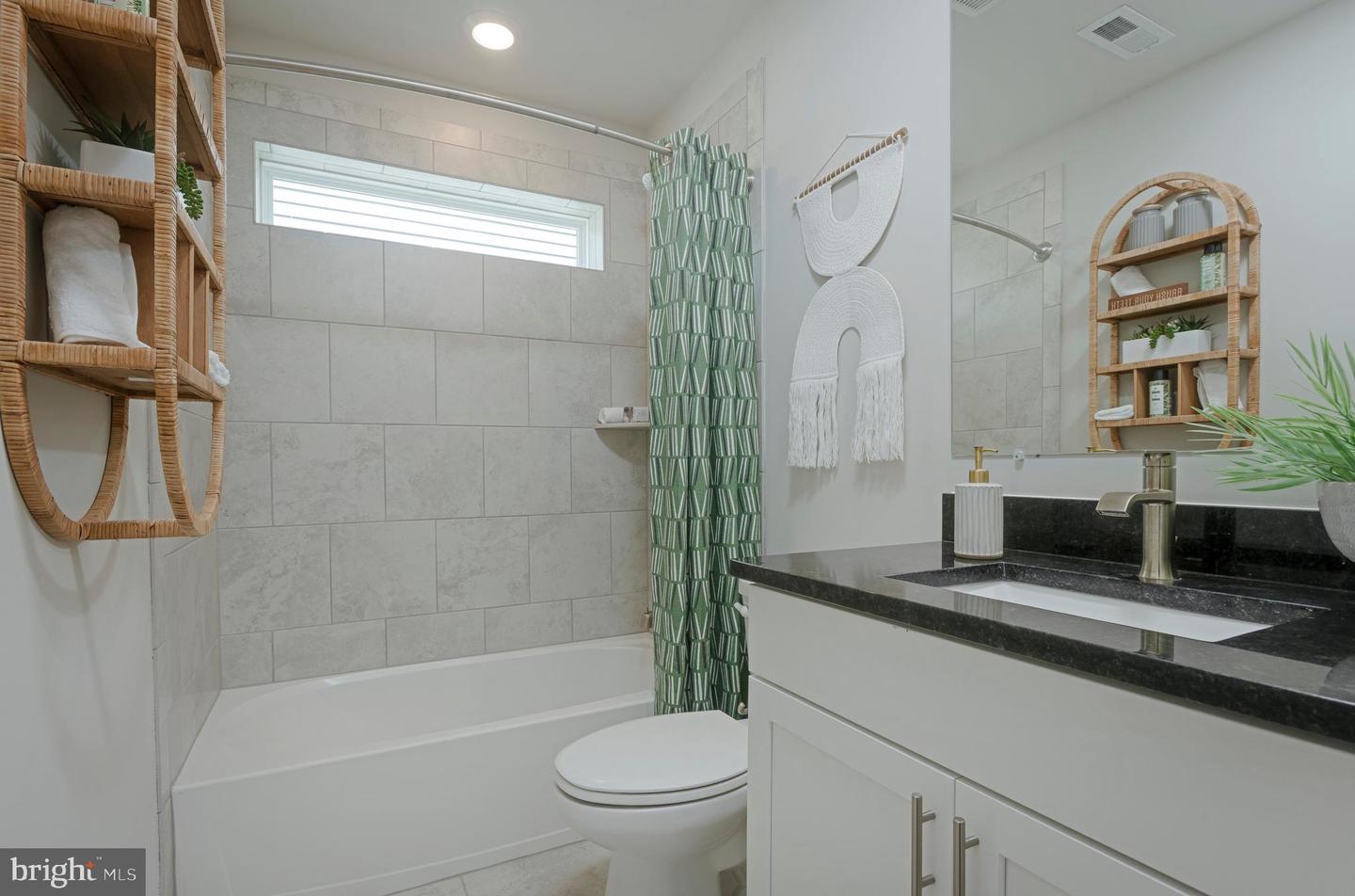 7733 Red Moon Way Property Photo 9