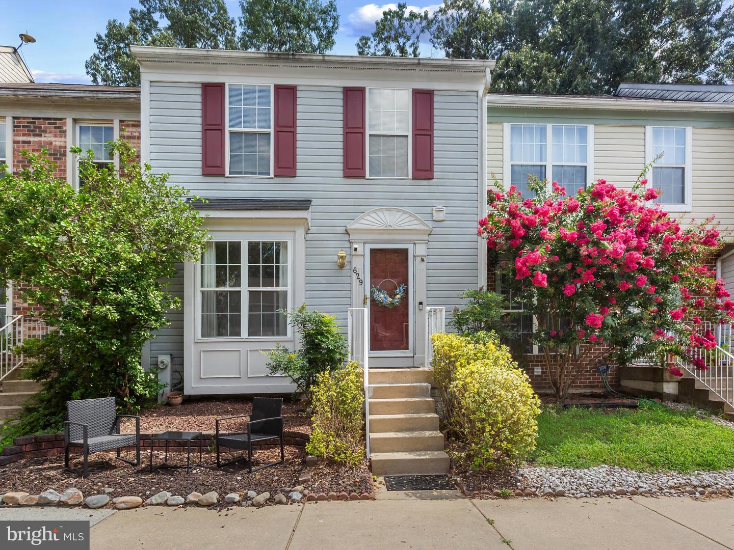 629 LIONS GATE LN Property Photo 1