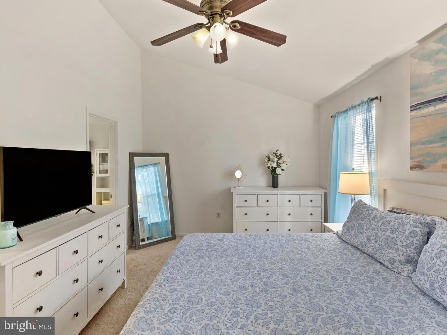 629 Lions Gate Ln Property Photo 16