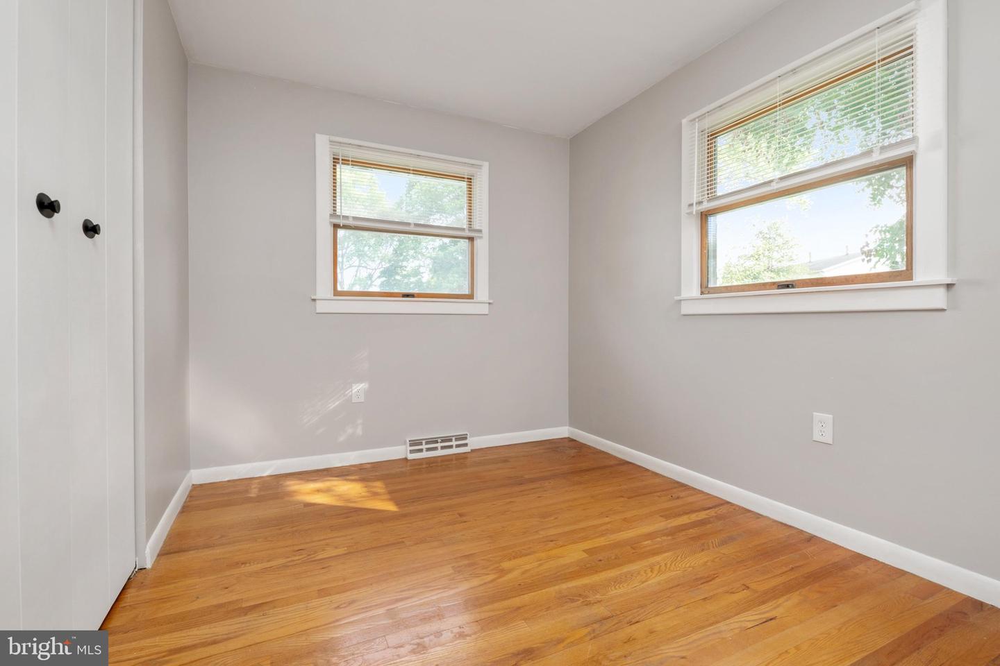 200 Woods Dr Property Photo 17