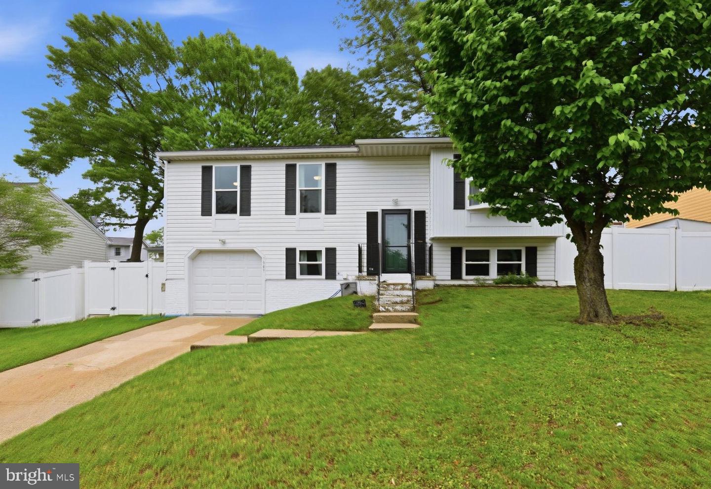 7949 INNKEEPER DR