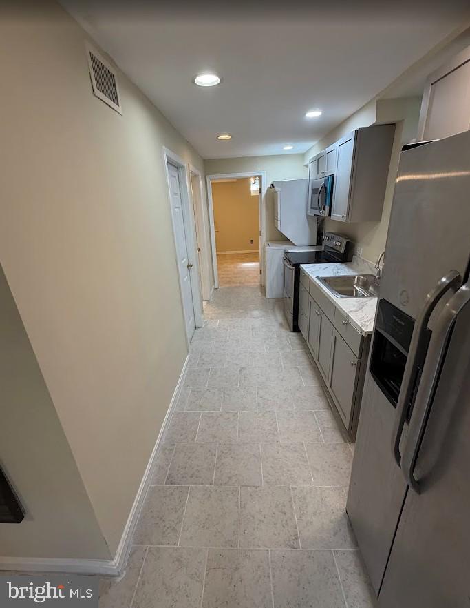 3522 Forest Haven Dr #basement Property Photo 3