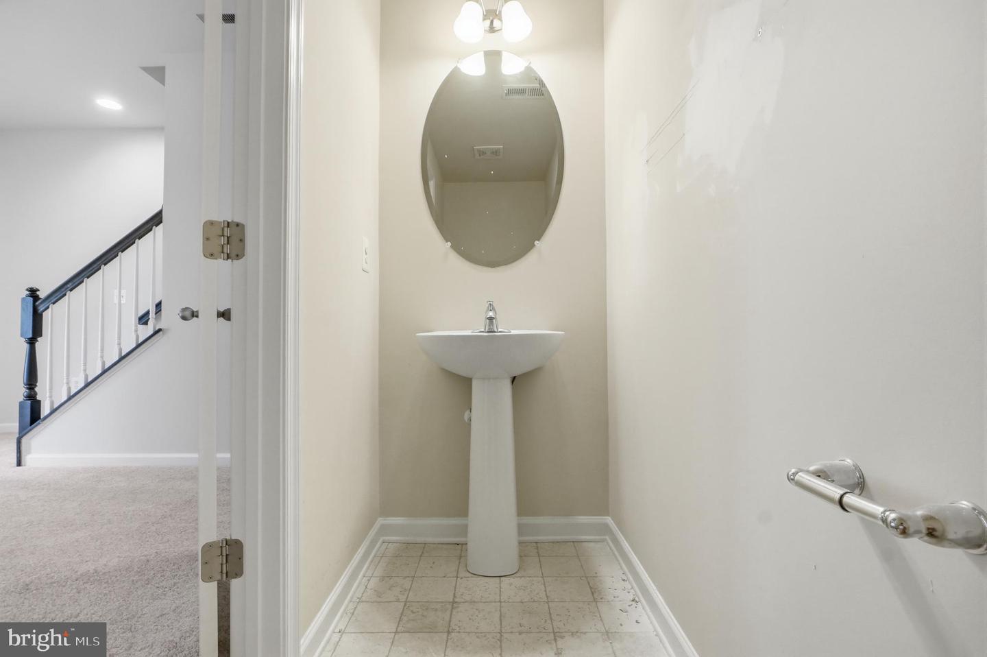 8132 Hollow Ct Property Photo 7