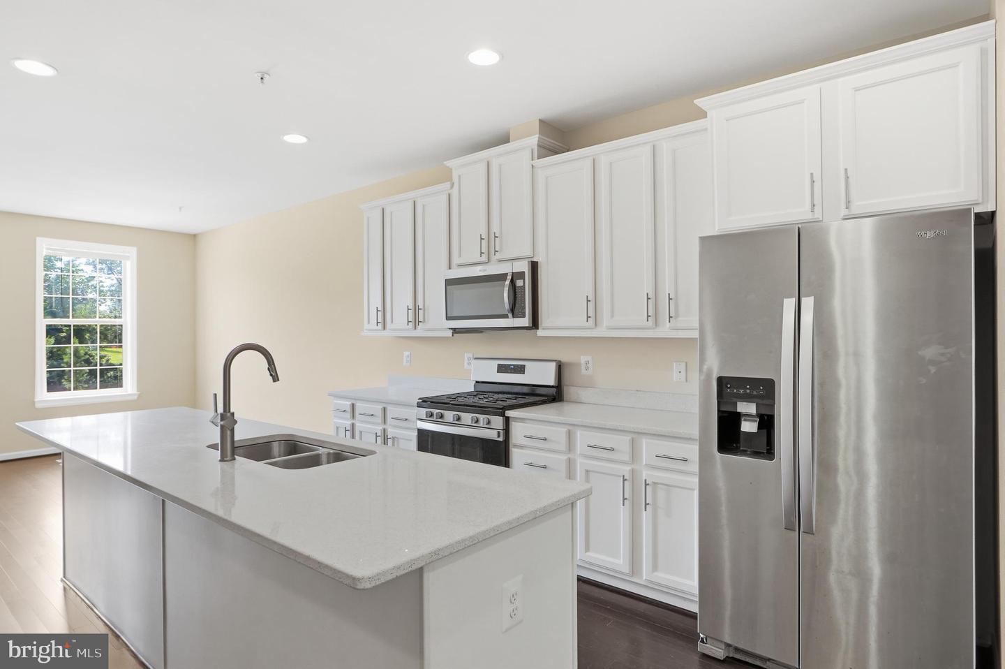 8132 Hollow Ct Property Photo 8