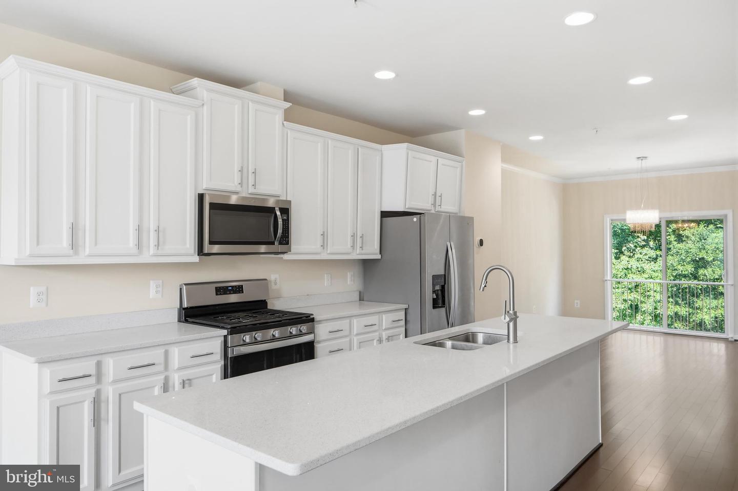 8132 Hollow Ct Property Photo 10