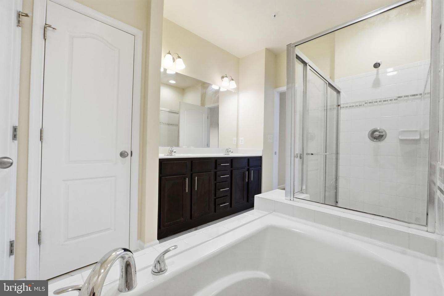 8132 Hollow Ct Property Photo 26