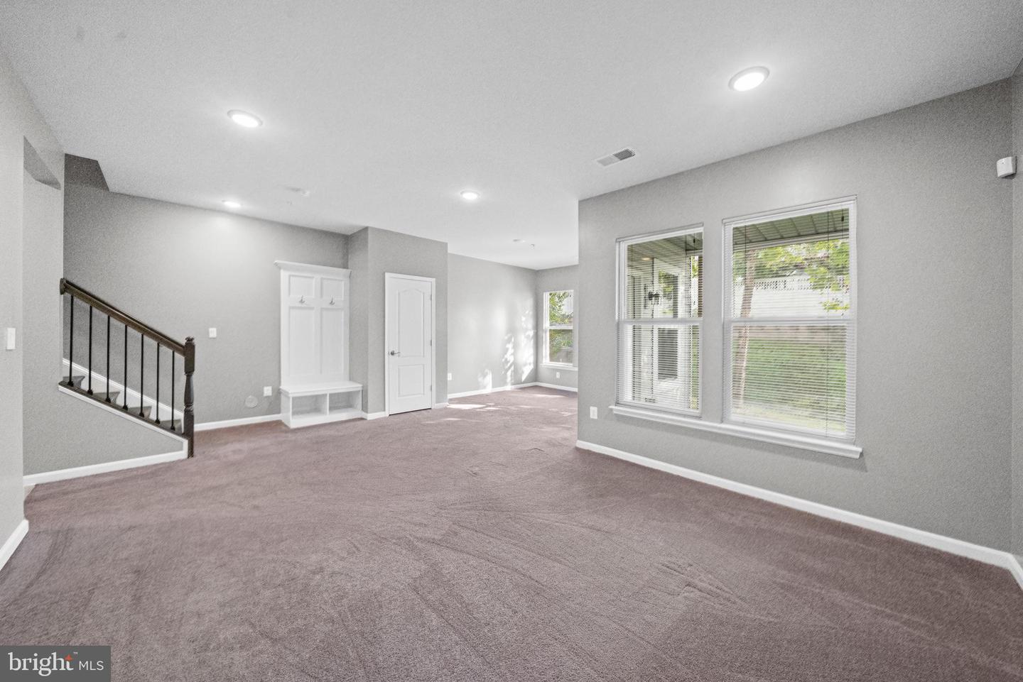 8279 Meadowood Dr Property Photo 32