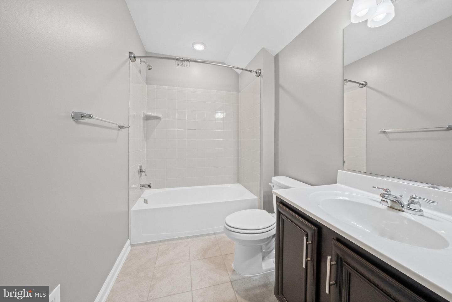 8279 Meadowood Dr Property Photo 34