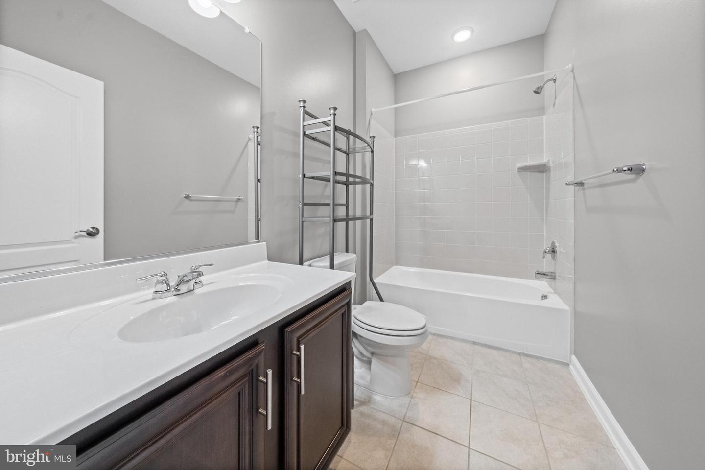 8279 Meadowood Dr Property Photo 35