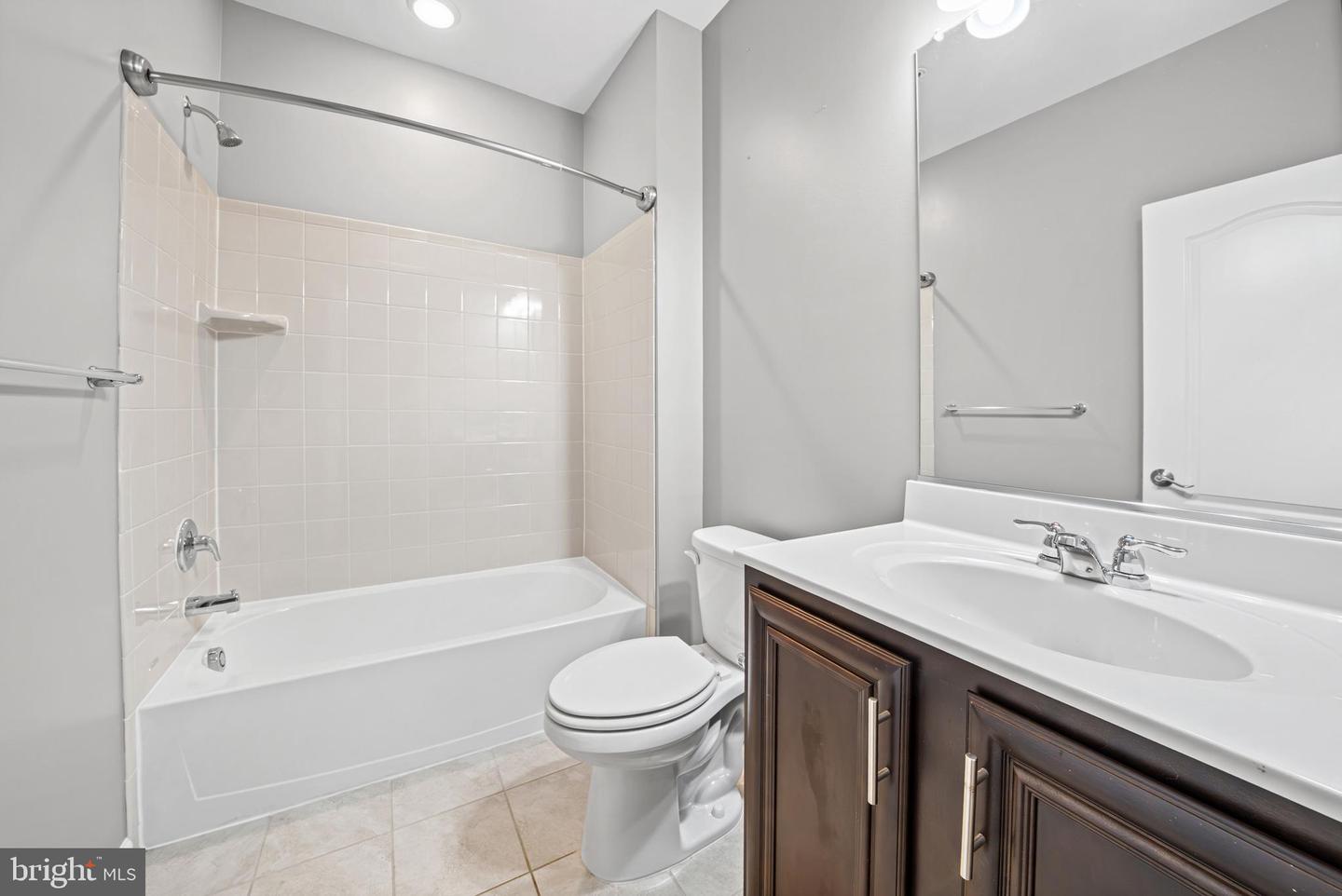 8279 Meadowood Dr Property Photo 44
