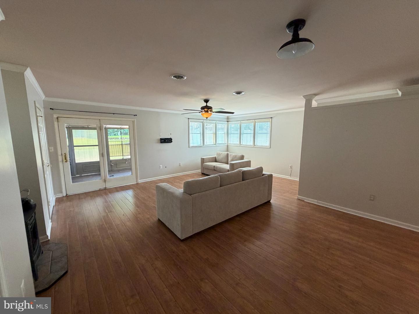 105 Garrett Rd Property Photo 6