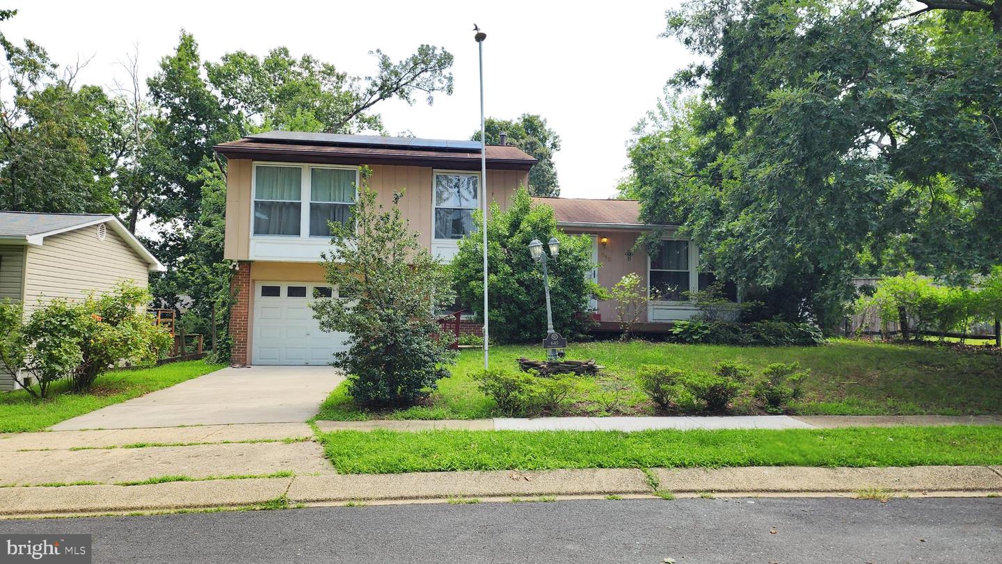 645 PARKLAND PL
