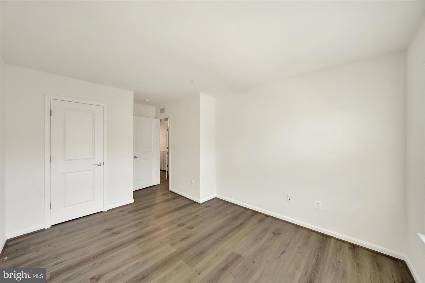 7819 Wolf Run Ln Property Photo 19