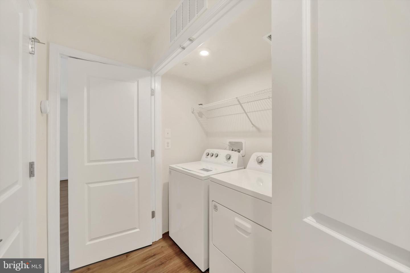7819 Wolf Run Ln Property Photo 22