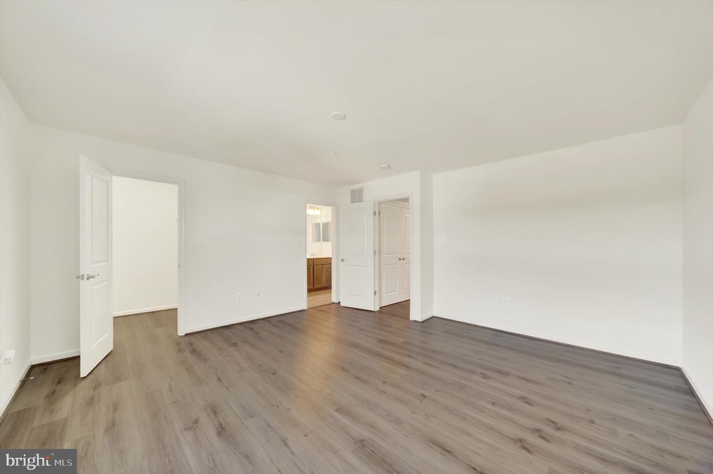 7819 Wolf Run Ln Property Photo 24