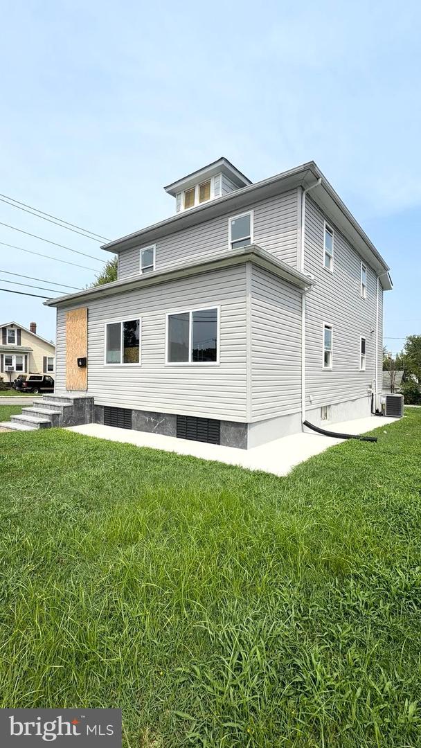 14 3rd Ave Property Photo 2
