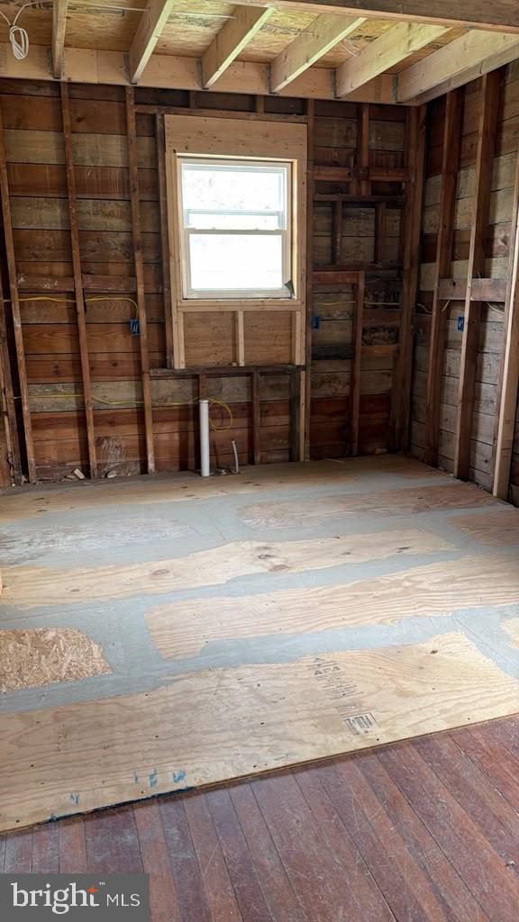 14 3rd Ave Property Photo 3