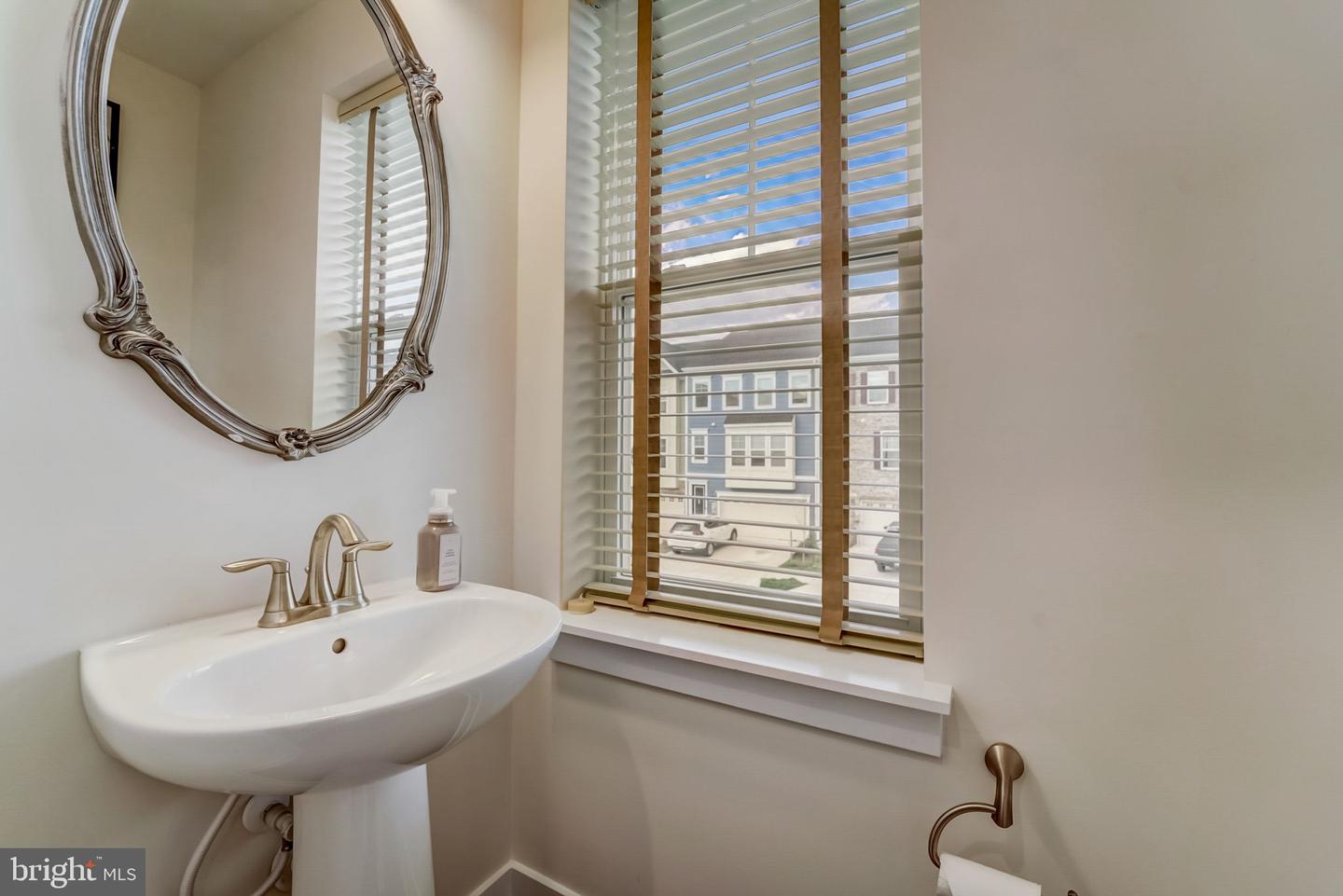 8382 Amber Beacon Cir Property Photo 7