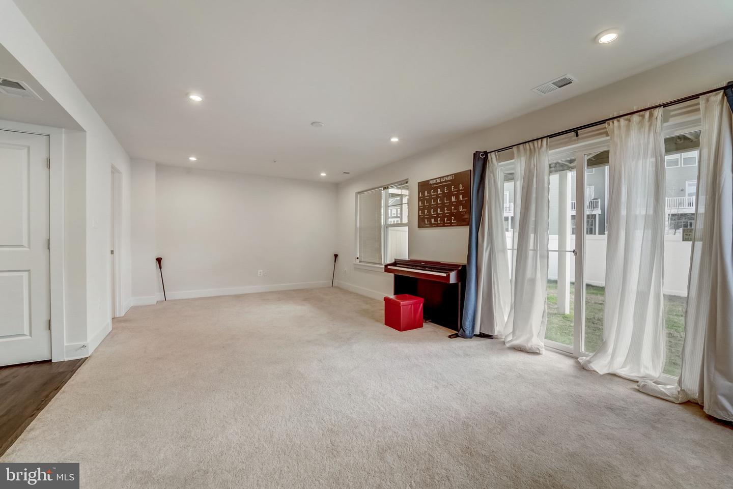 8382 Amber Beacon Cir Property Photo 17