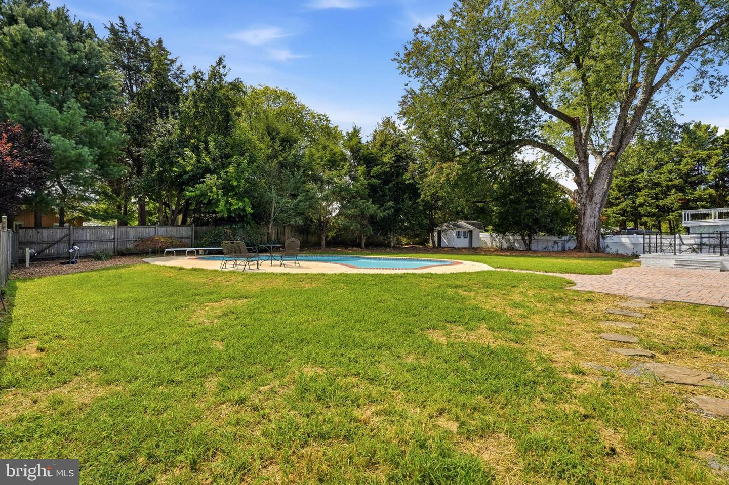 109 Sunset Dr Property Photo 42