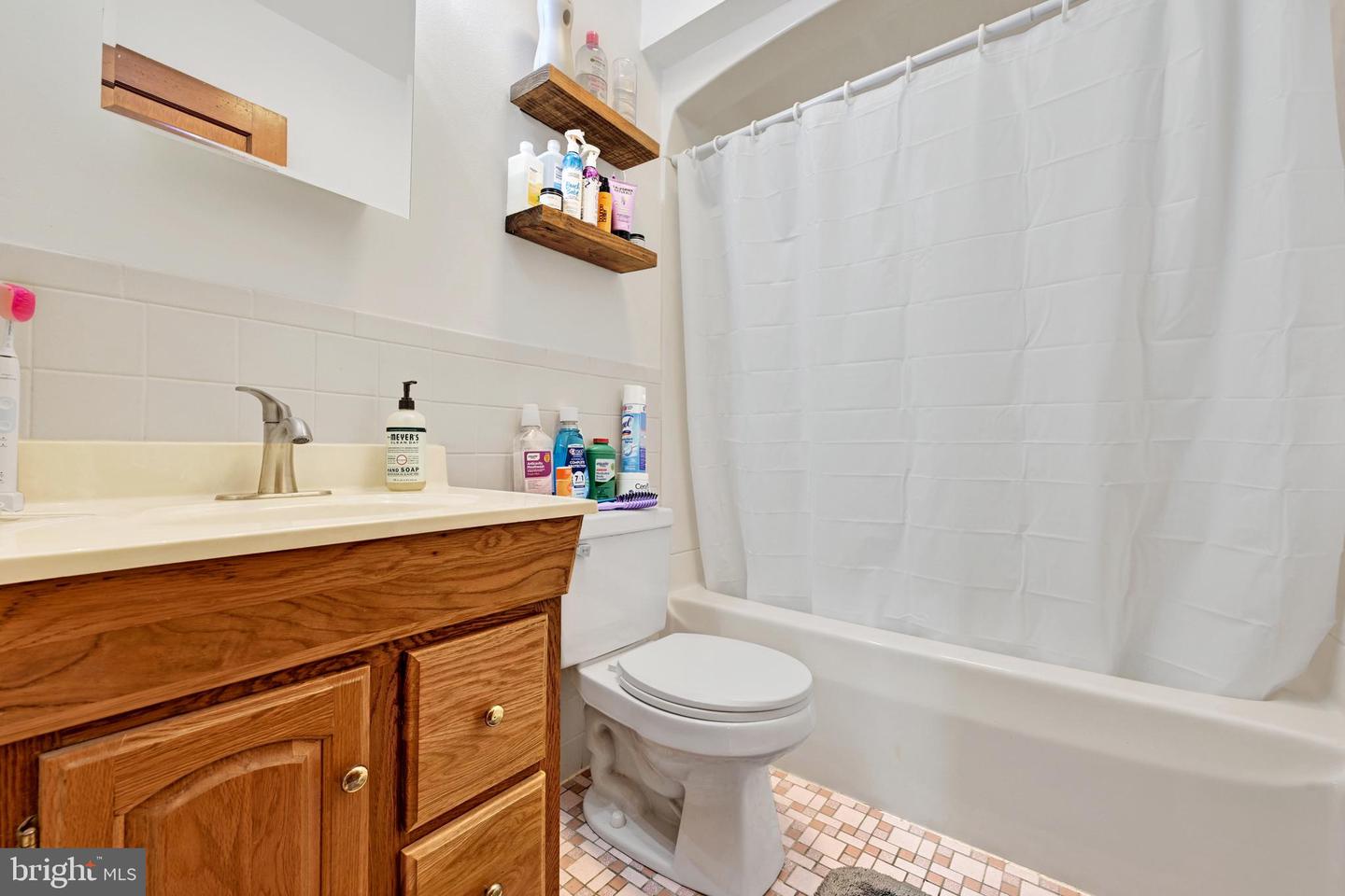 7486 Montevideo Ct Property Photo 3