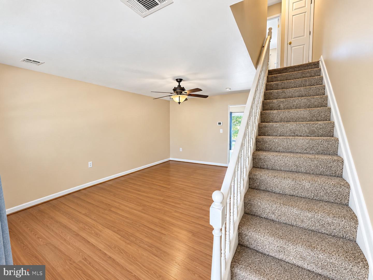 8303 Norwood Dr Property Photo 3