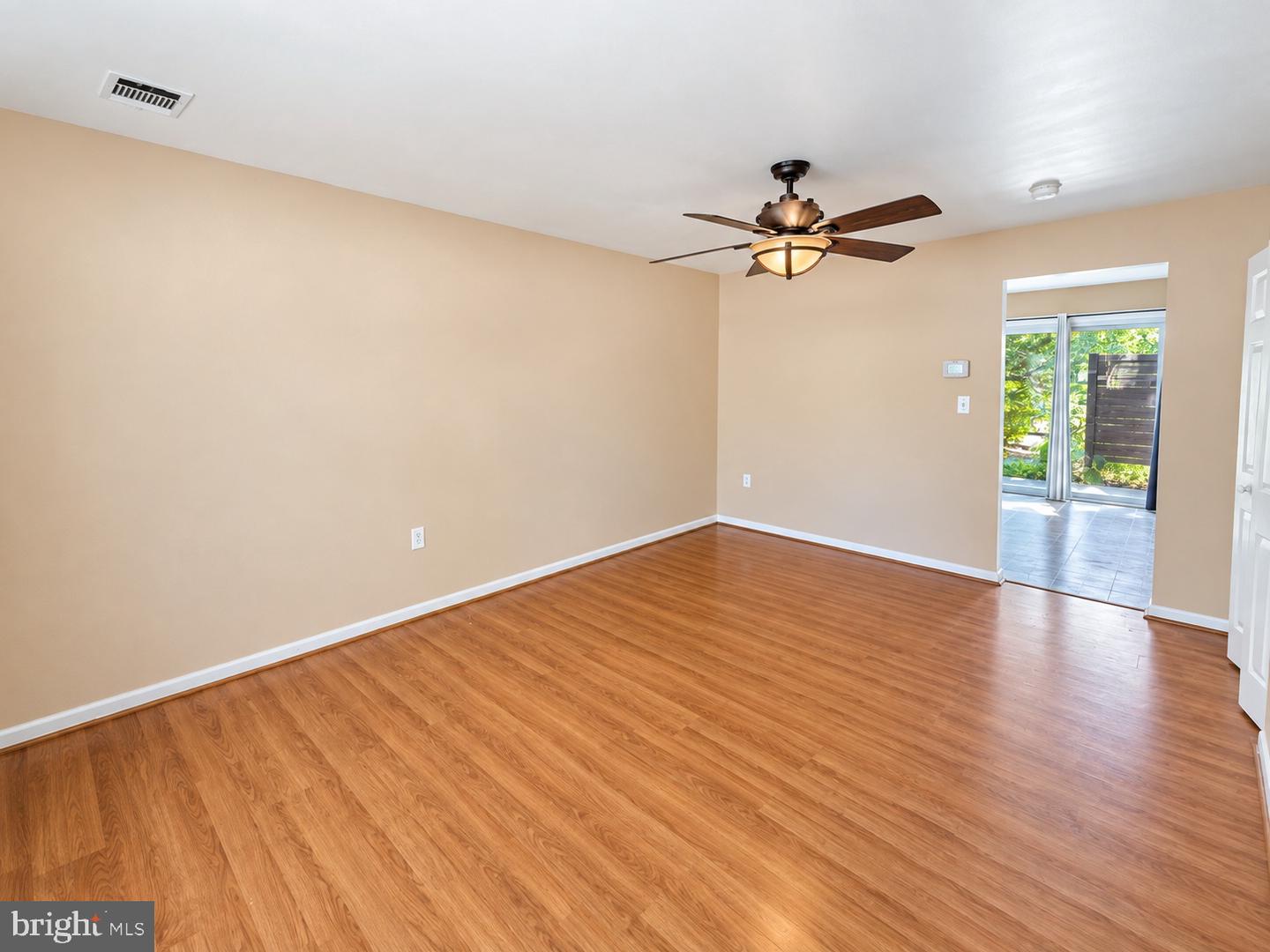 8303 Norwood Dr Property Photo 5