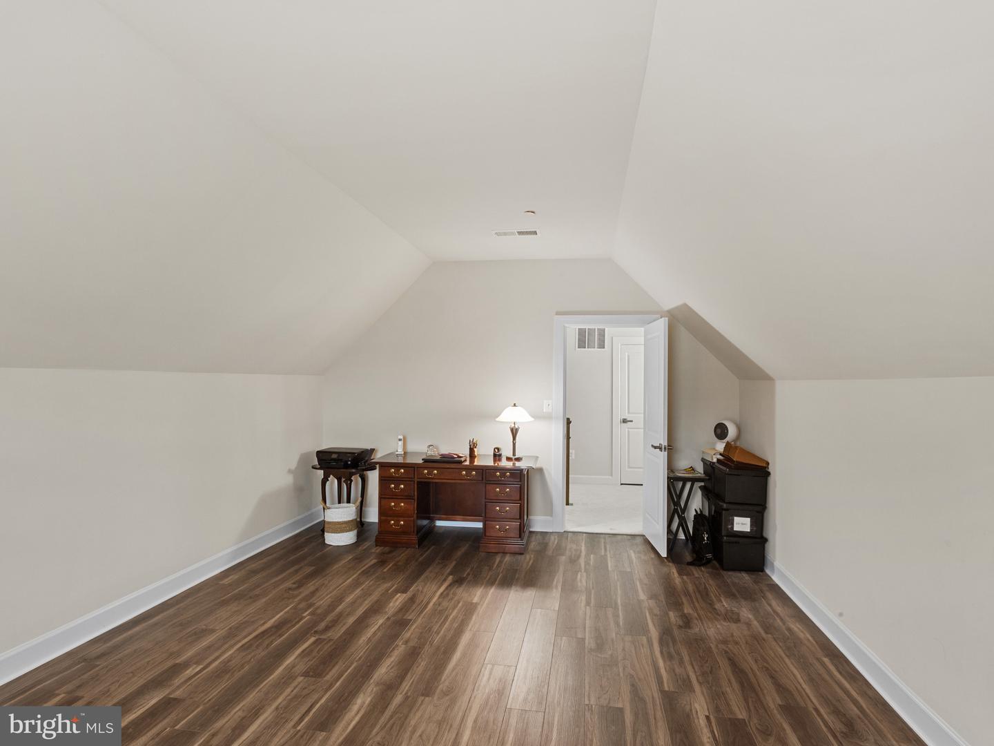 3102 Meander Bnd Property Photo 34