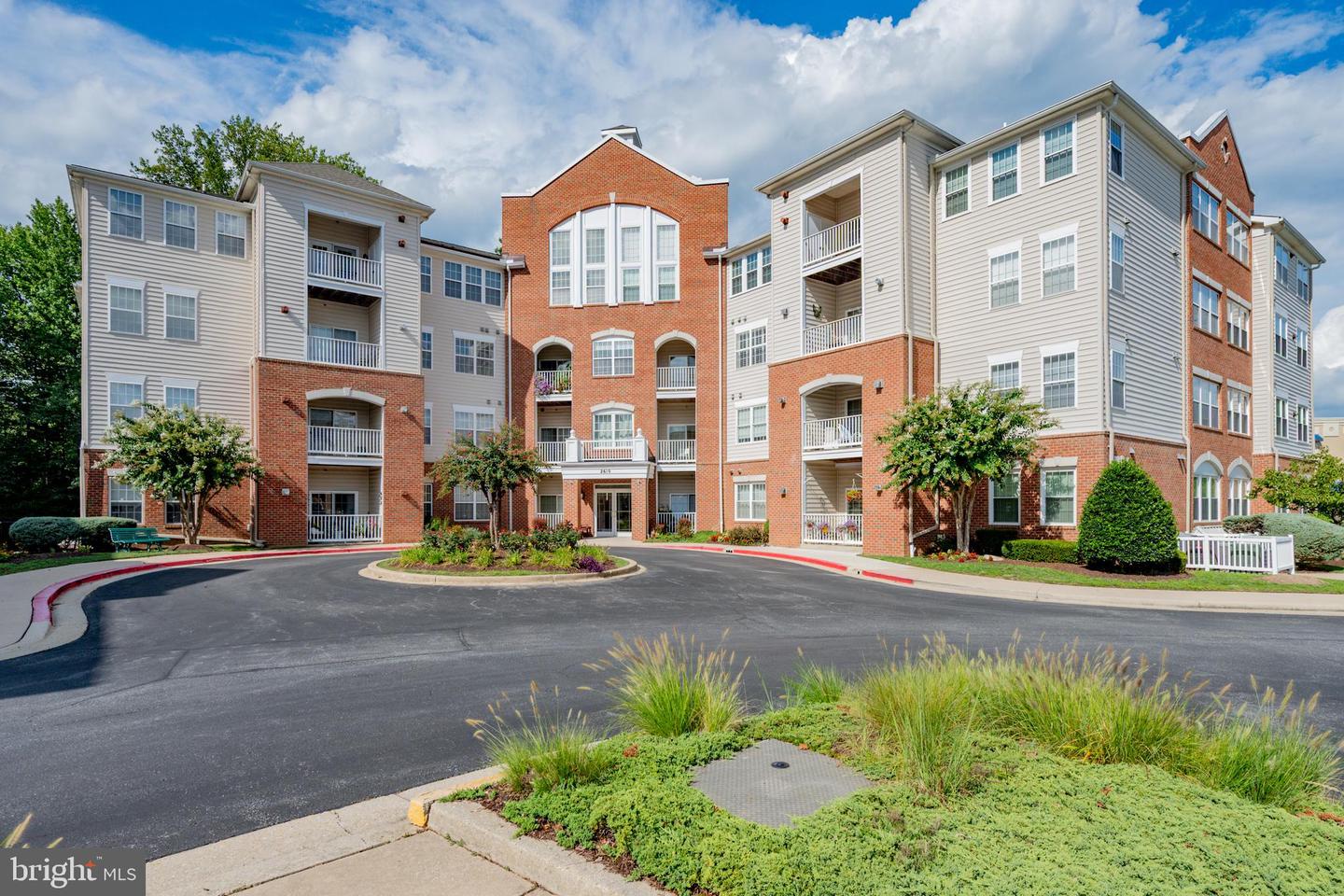 2610 Chapel Lake Dr #312 Property Photo 1