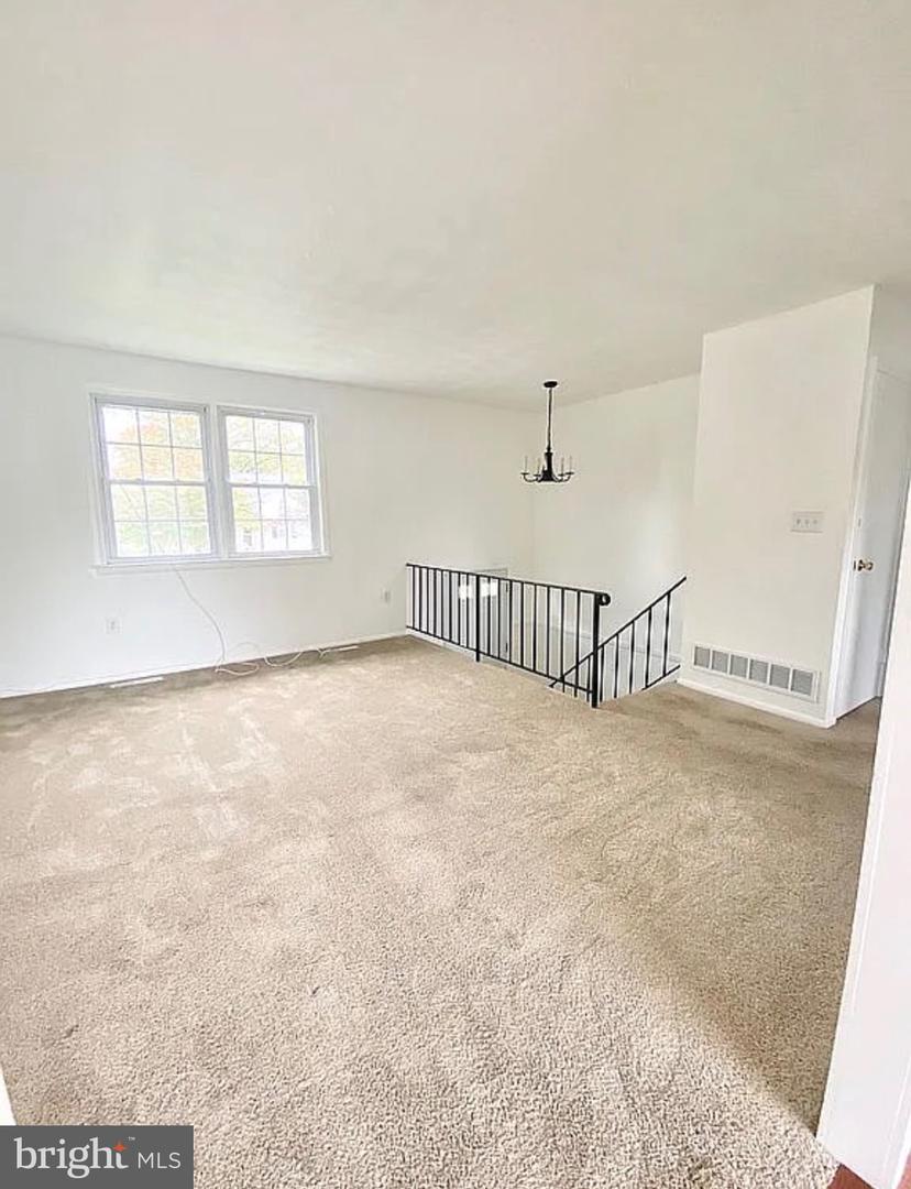 231 Sycamore Rd Property Photo 6