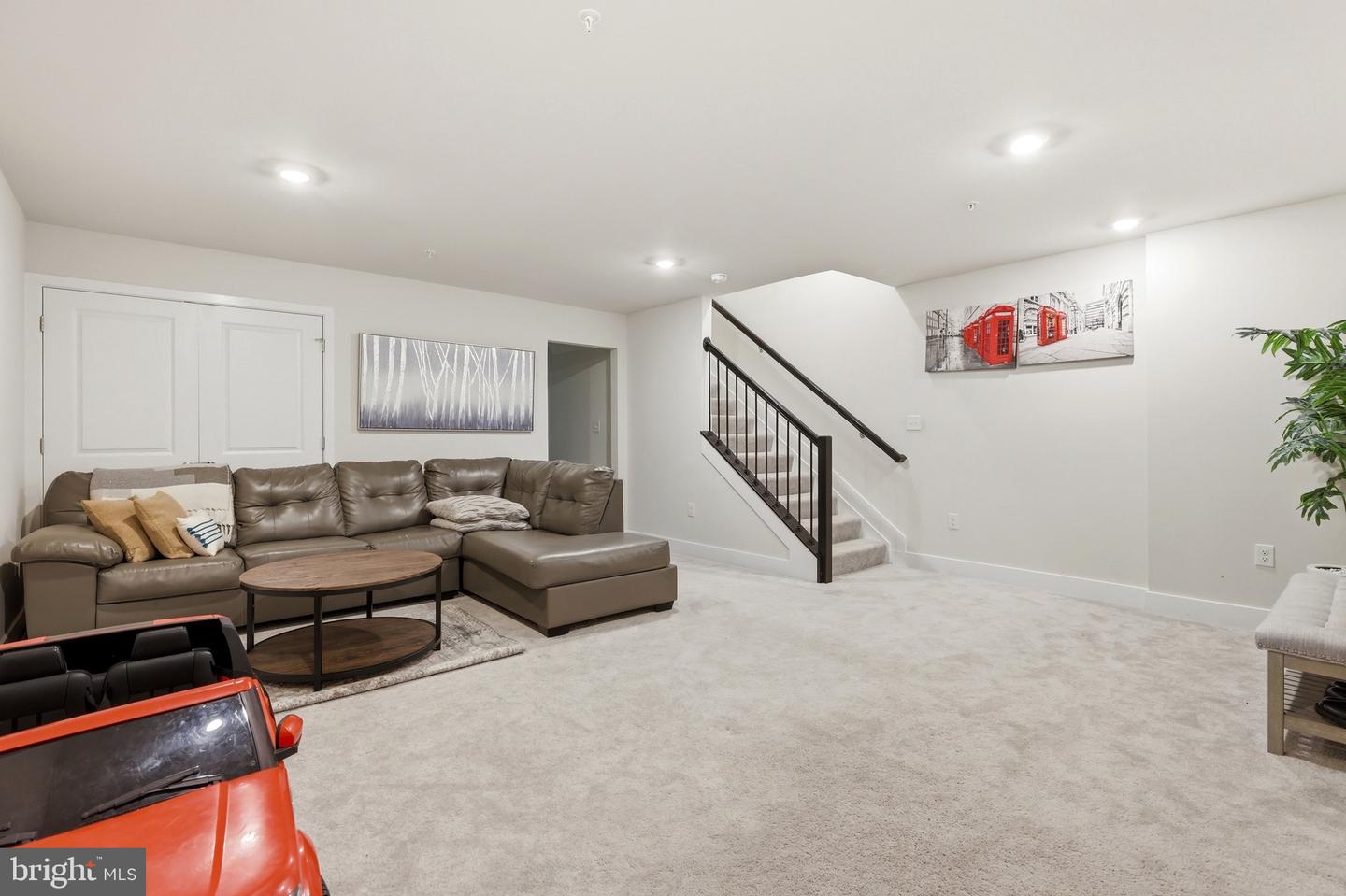 6815 Winterhill Ln Property Photo 33