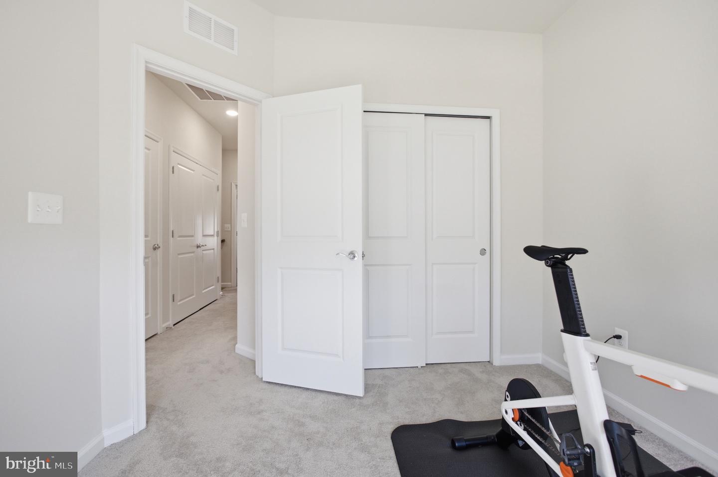 3349 Watershed Blvd Property Photo 10