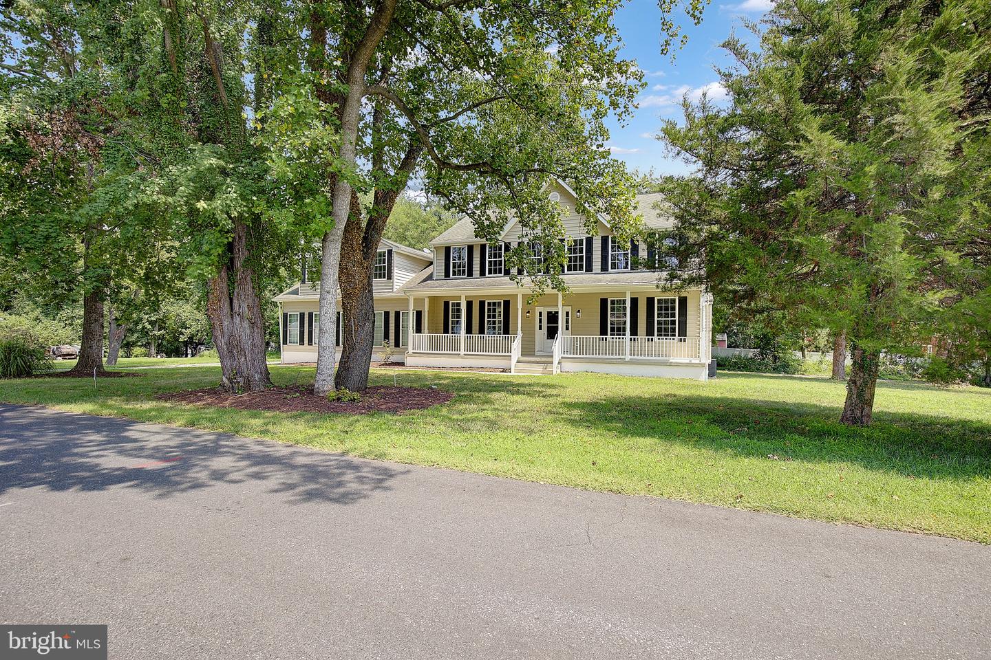 1825 Johnson Rd Property Photo 2