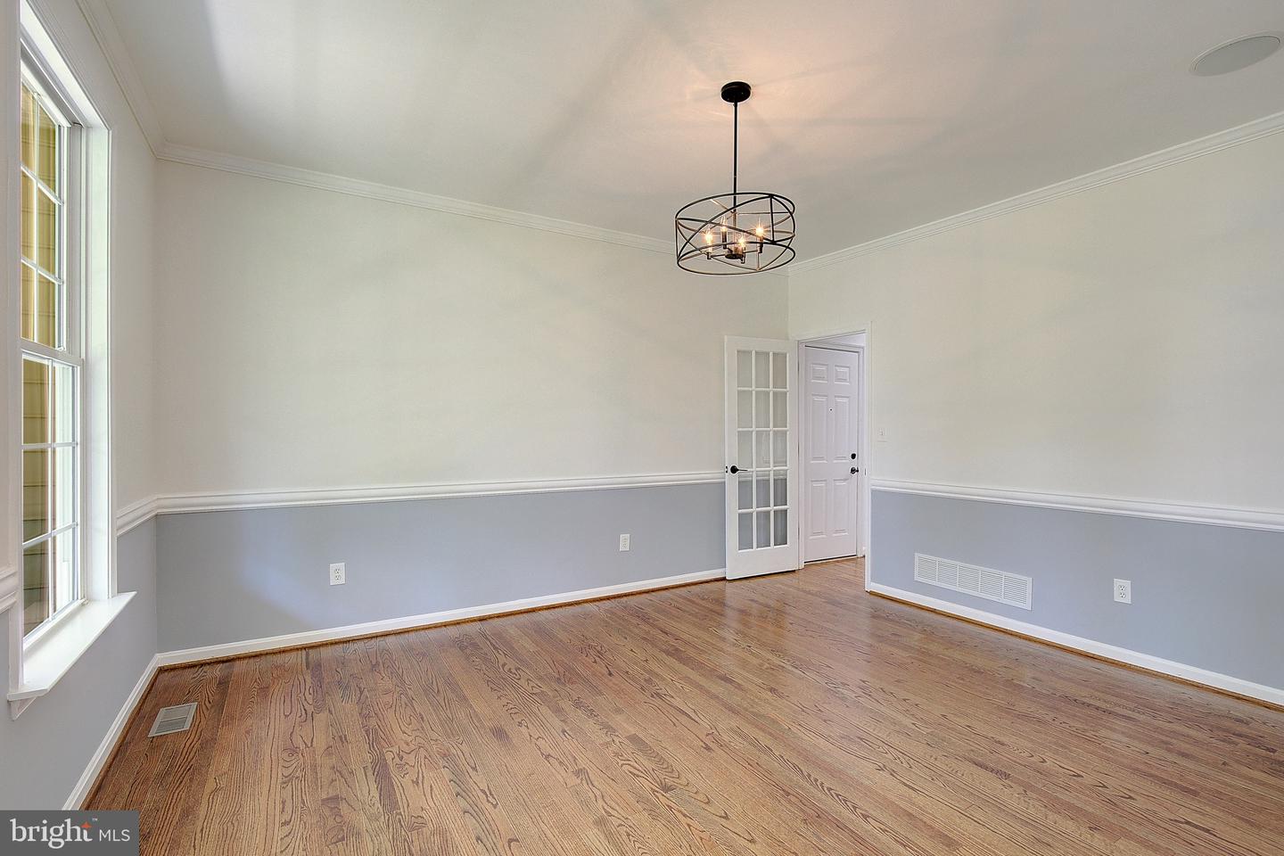 1825 Johnson Rd Property Photo 5