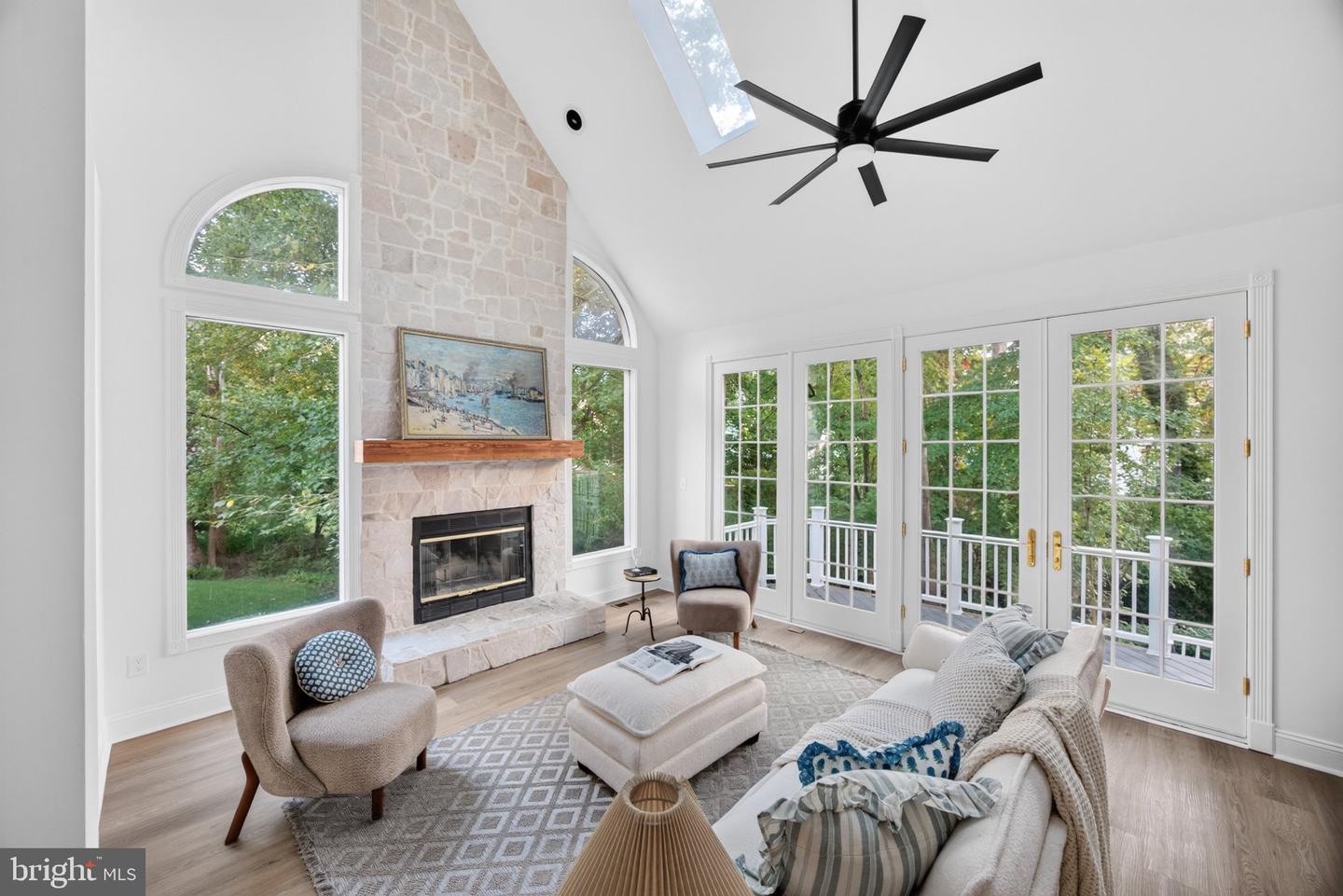 221 Spring Race Ct Property Photo 5