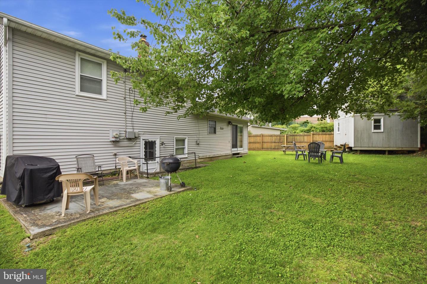 208 Devon Ct Property Photo 29