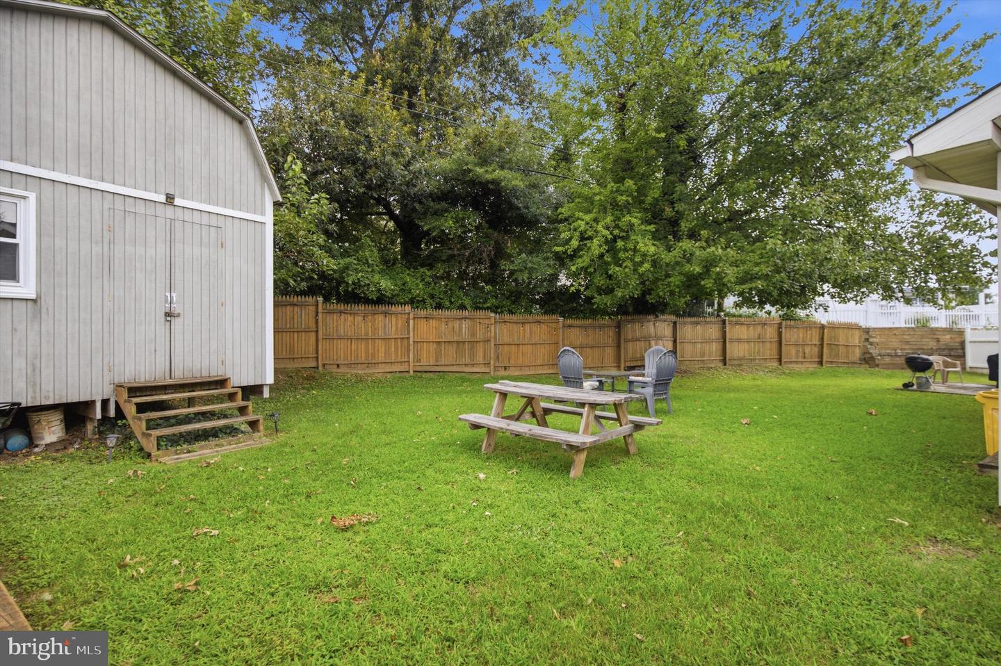 208 Devon Ct Property Photo 30