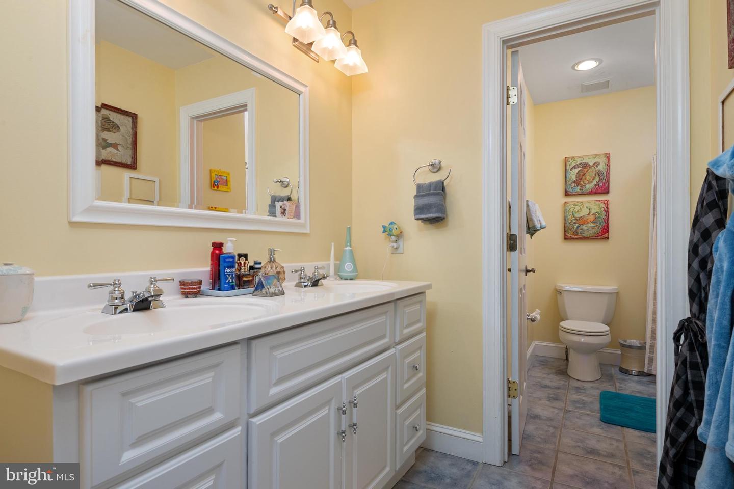 5223 Grenock Dr Property Photo 45