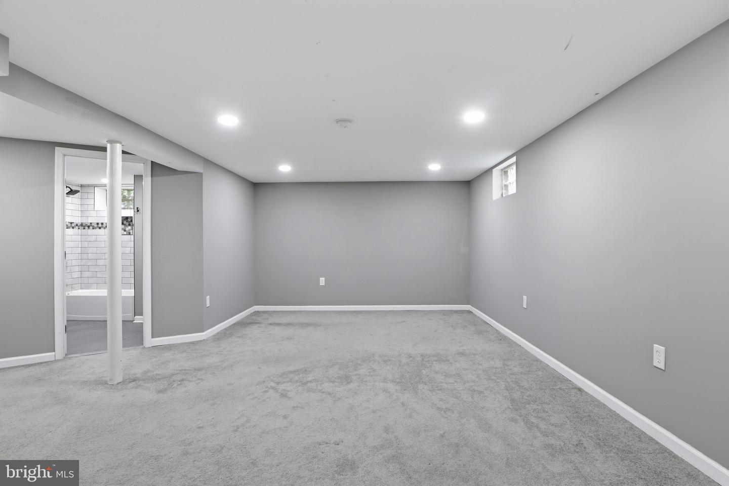 205 Hollywood Ct Property Photo 24