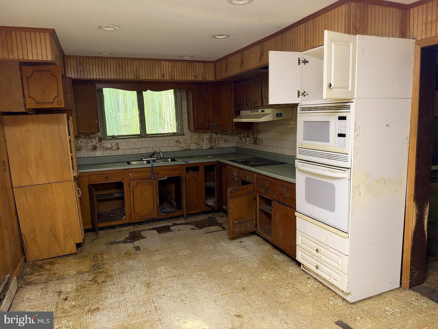 15 Tracys Ln Property Photo 4
