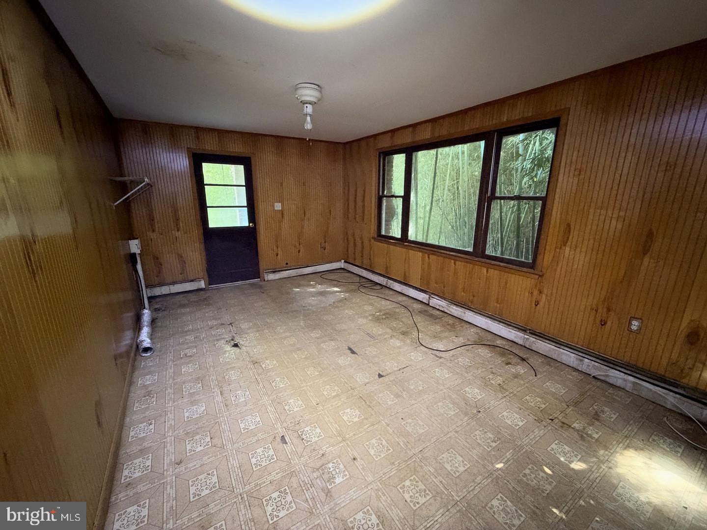 15 Tracys Ln Property Photo 6