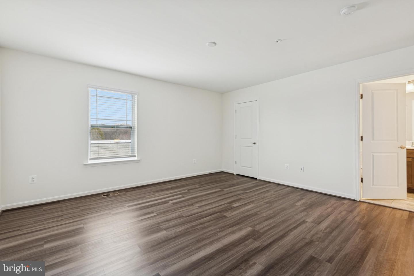 7812 Wolf Run Ln Property Photo 21